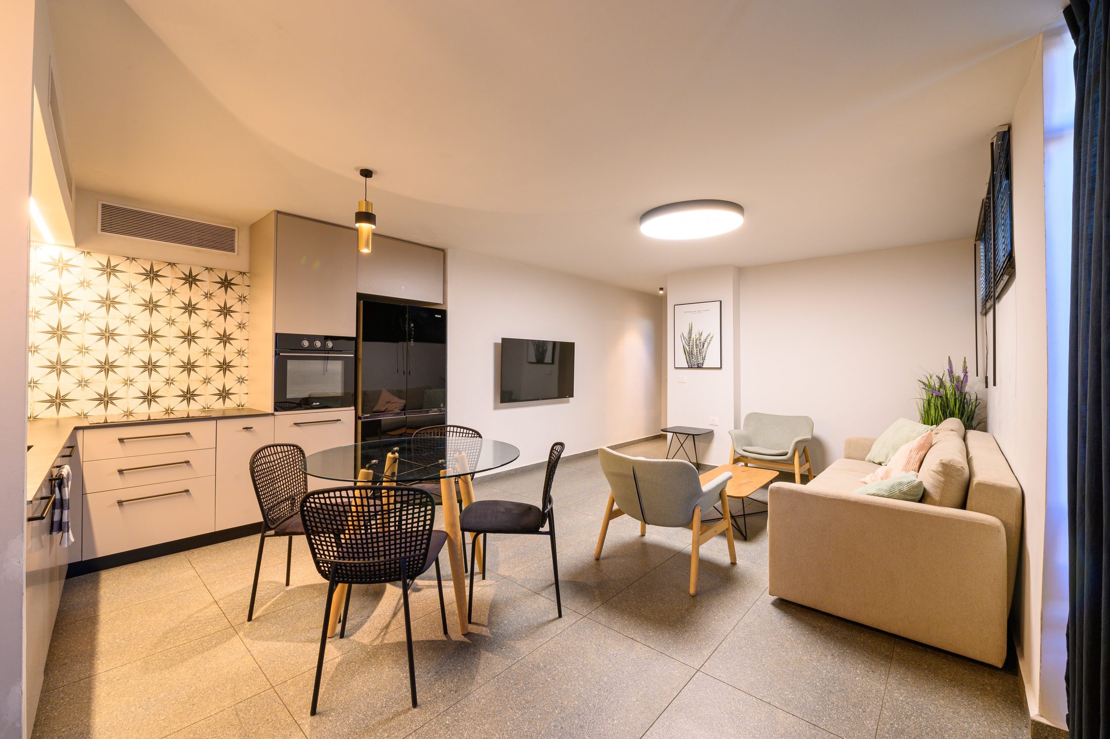Deluxe Apartment with Private Garden