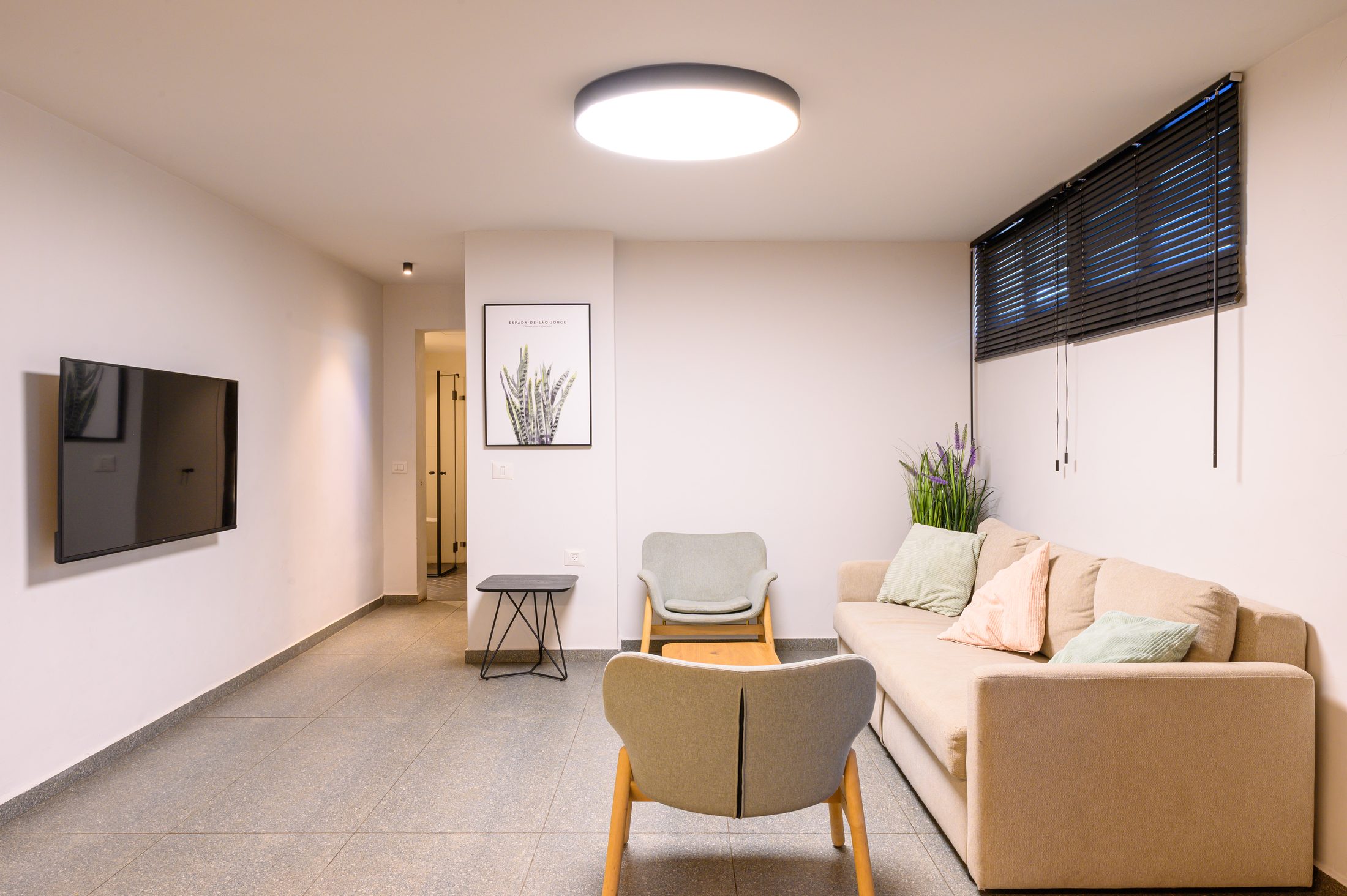 Deluxe Apartment with Private Garden
