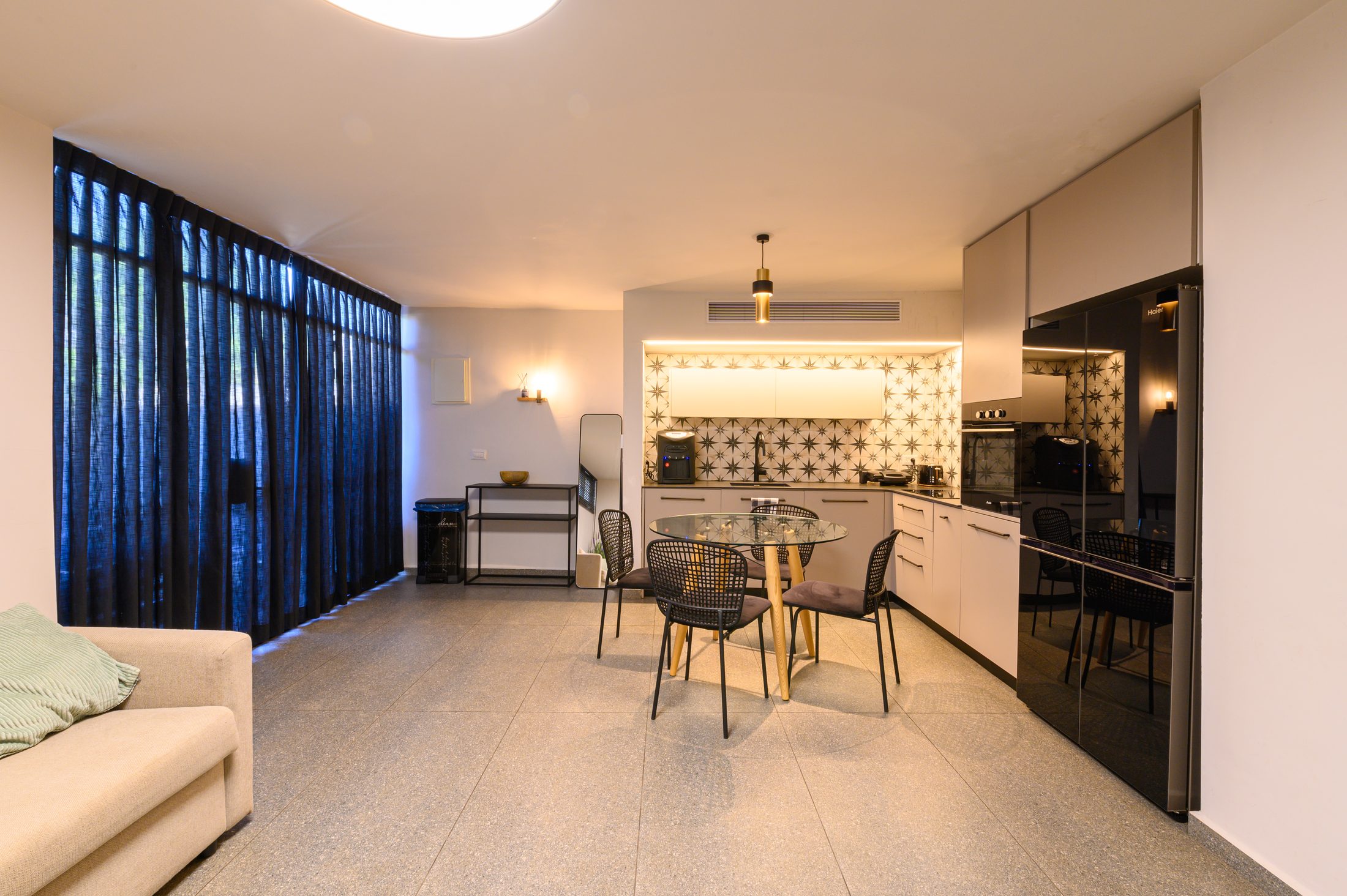 Deluxe Apartment with Private Garden