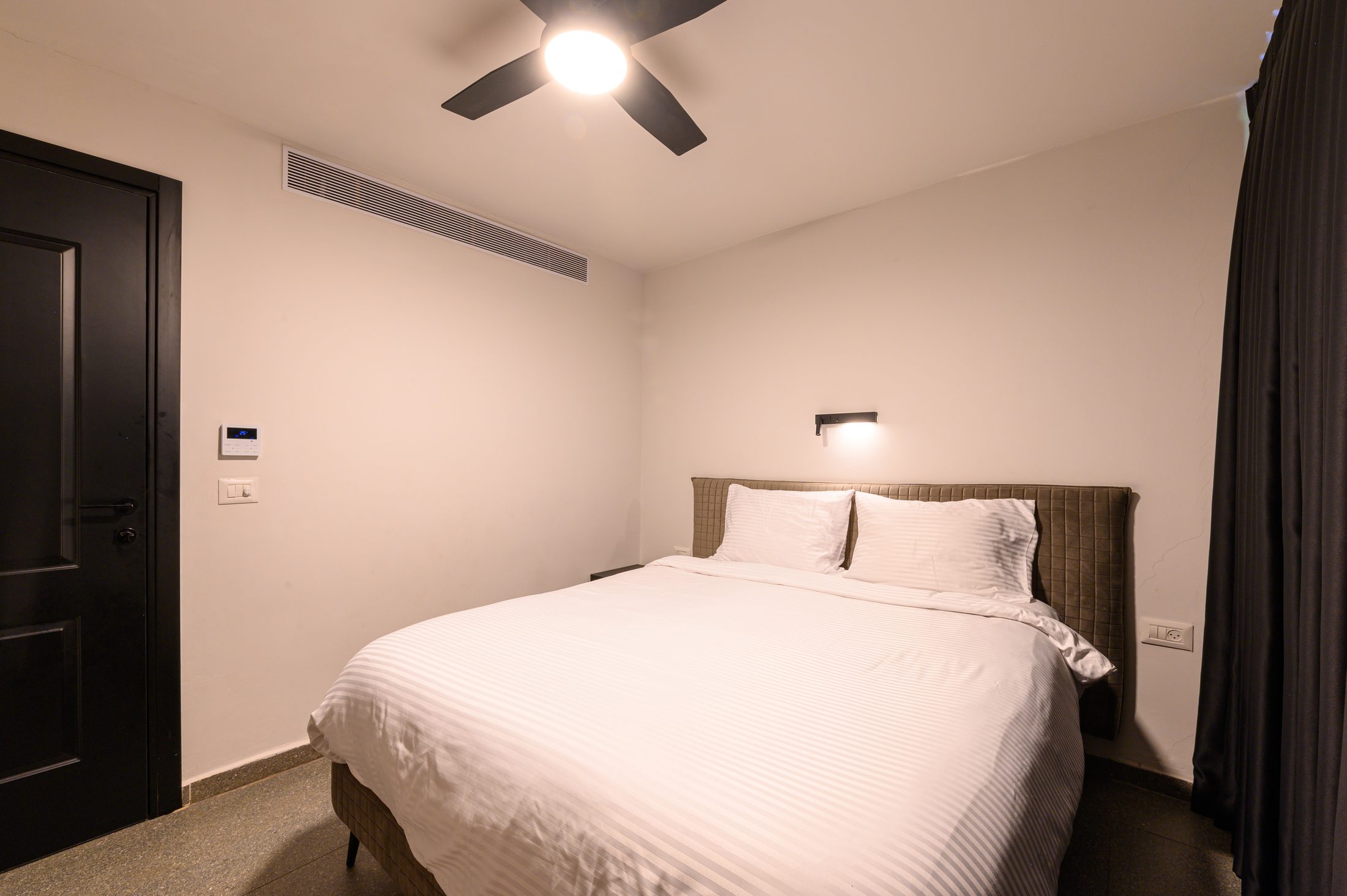 Deluxe Apartment with Private Garden